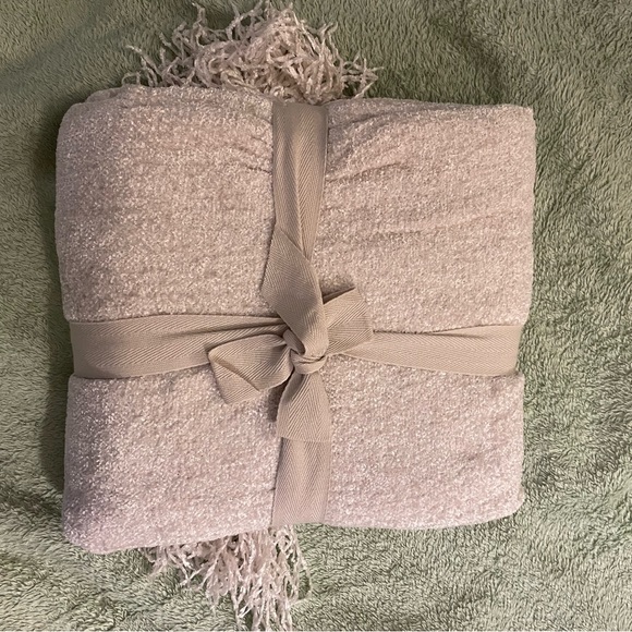 Pier One Imports Tan/Beige Soft Textured Throw Blanket w/Fringe, NWT, 50x60”, OS - Picture 1 of 3